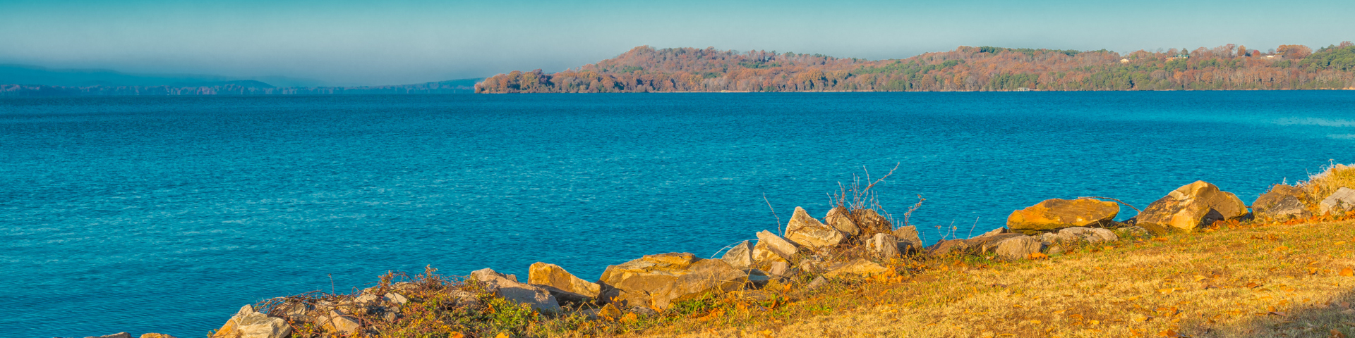 Lake Dardanelle and its shoreline in Russellville, Arkansas
